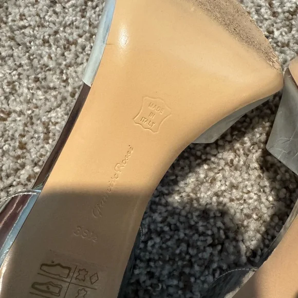 Gianvito Rossi Metallic Silver Heels size 38.5 - Picture 4 of 5